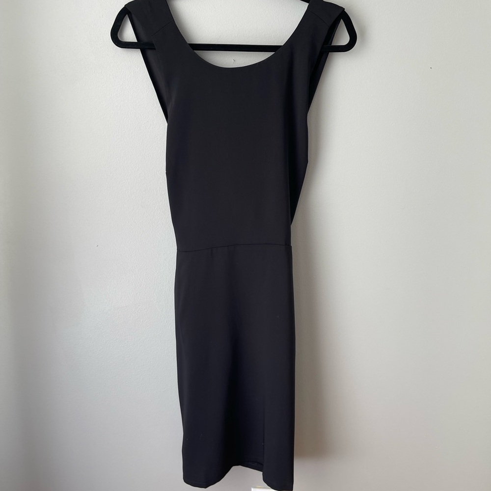 LOFT Black Sheath Dress Scoop Neck Cap Sleeve